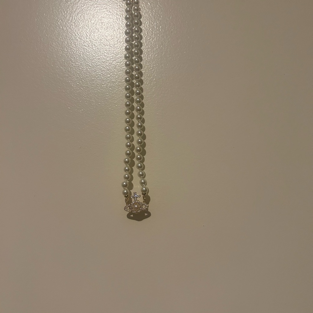 Vivienne Westwood Olympia Pearl Necklace in Gold